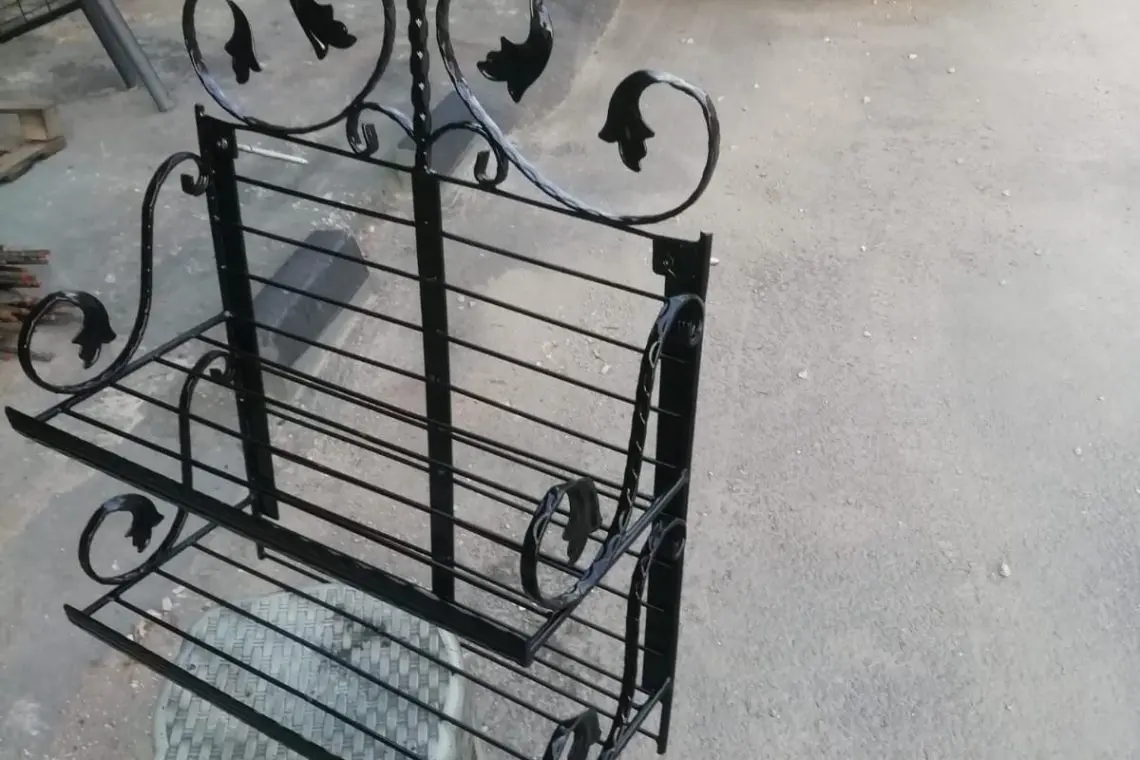 Ferforje Kitaplık görseli